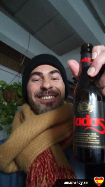 andy1983 - date a Spanish, 100% free andy1983